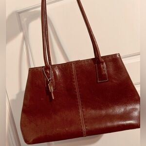 100% VINTAGE Leather FOSSIL bag ❤️